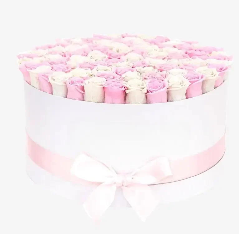 Deluxe White Box | Off White & Light Pink Roses